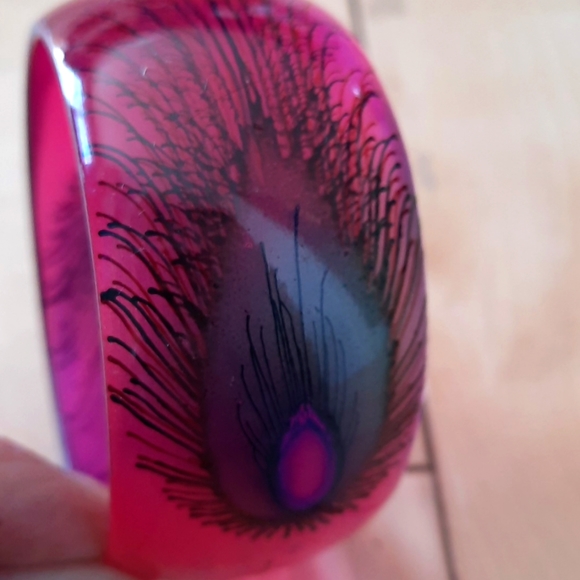 PINK PEACOCK BANGLE - Picture 2 of 5